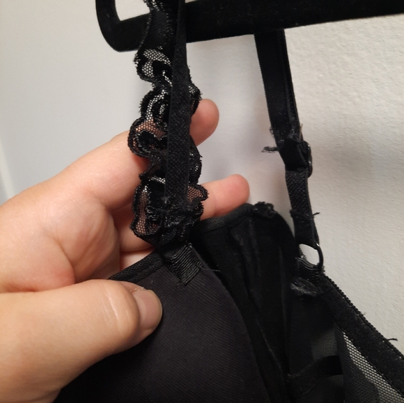 Sheer black mesh babydoll with black embroidered flowers - Picture 4 of 6